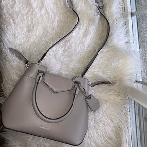MICHAEL KORS- Grey Leather Satchel